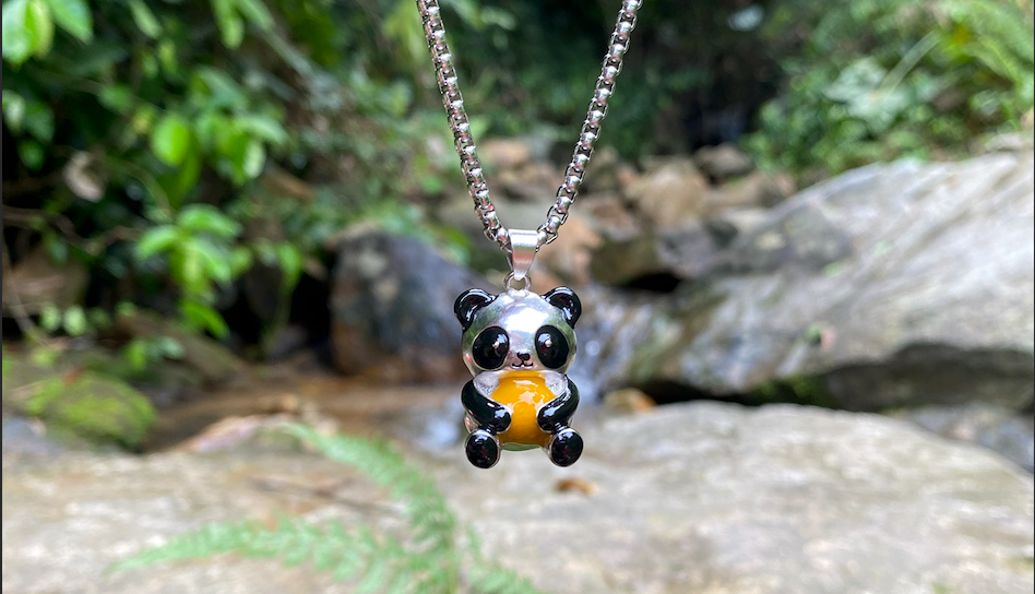Panda Design: Creating a 3D Hugging Panda Necklace Inspired by Nature