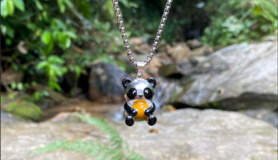 Panda Design: Creating a 3D Hugging Panda Necklace Inspired by Nature